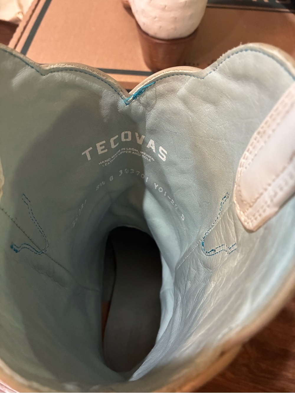 “The Sadie” Tecovas white Leather Cowboy Boots - Picture 4 of 7
